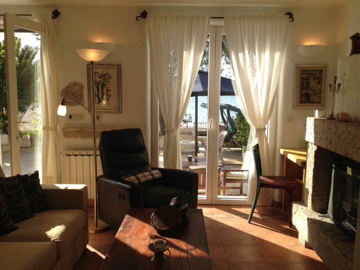 Deluxe Villa Sirena On The Beach With Pool سوبيتار المظهر الخارجي الصورة