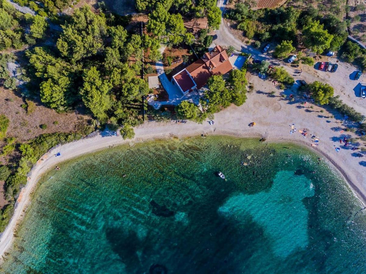 Deluxe Villa Sirena On The Beach With Pool سوبيتار المظهر الخارجي الصورة